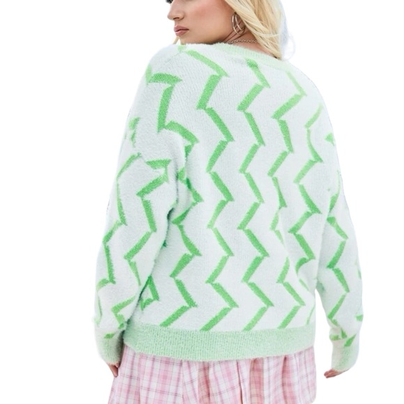 PLUS Pastel Stripe Cardigan - Picture 4 of 5